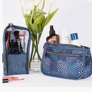 Lug Makeup Cases Parasail and Canoe